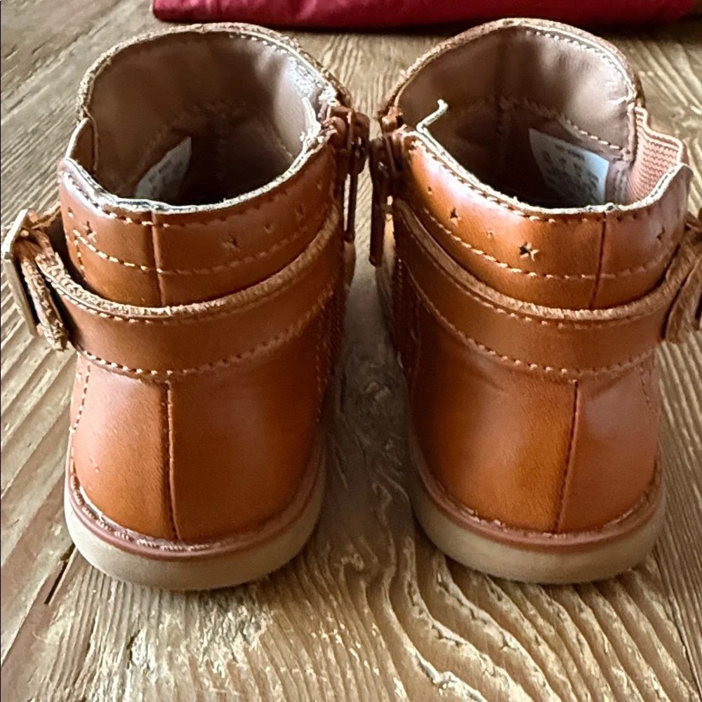 Stride rite SRT Agnes brown boots 8M zip side mild scratches need shoe shine